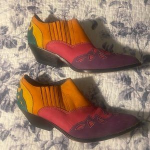 Circle S Vintage Rainbow Ankle Boots